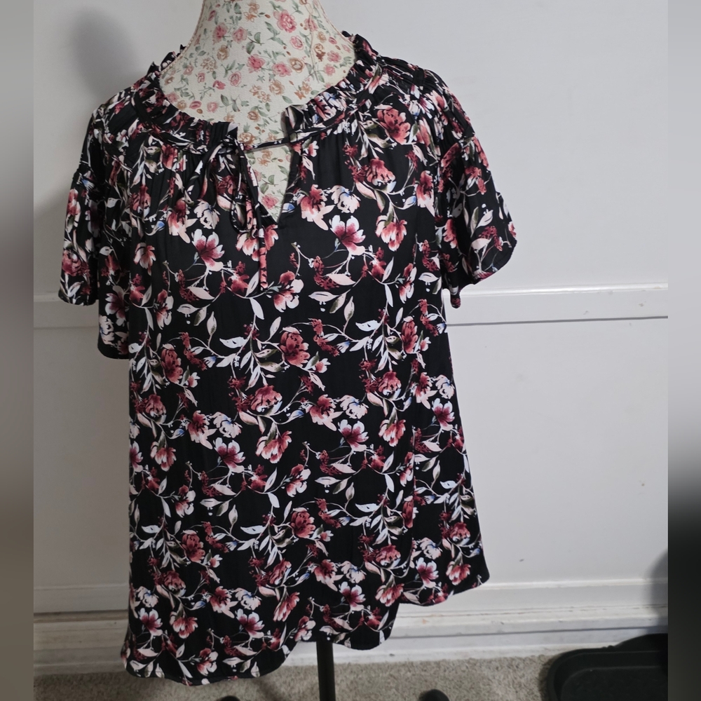 LANE BRYANT Floral Black and Pink Women's Top Size 16